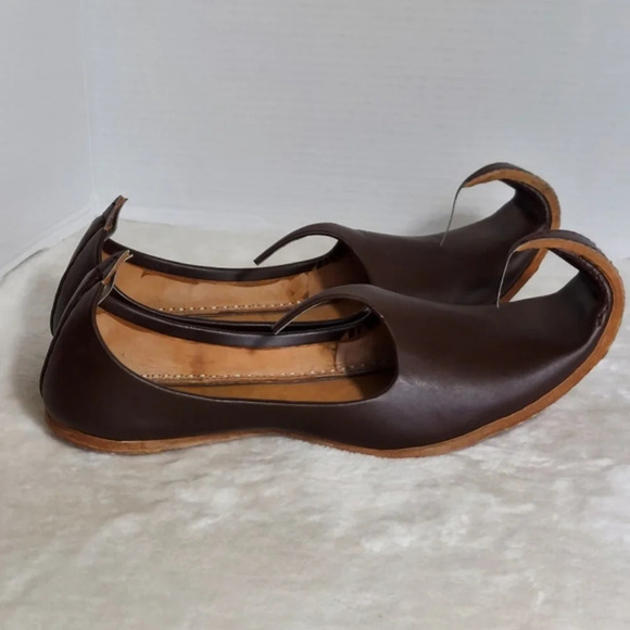 Men's Brown All Leather Handmade‎ Punjabi Jutti Shoes - Picture 3 of 15